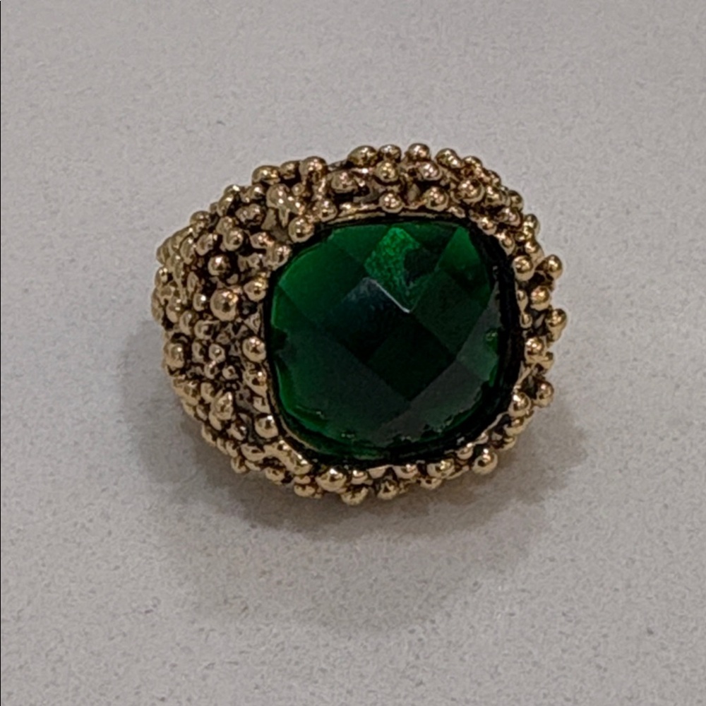 Vintage Emerald Statement Ring - image 1